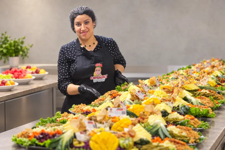 أم قصي من مطعم شهيوات أم قصي بطنجة – أكلات مغربية للضيافة والمناسبات | Oum Qusay Moroccan catering Tangier