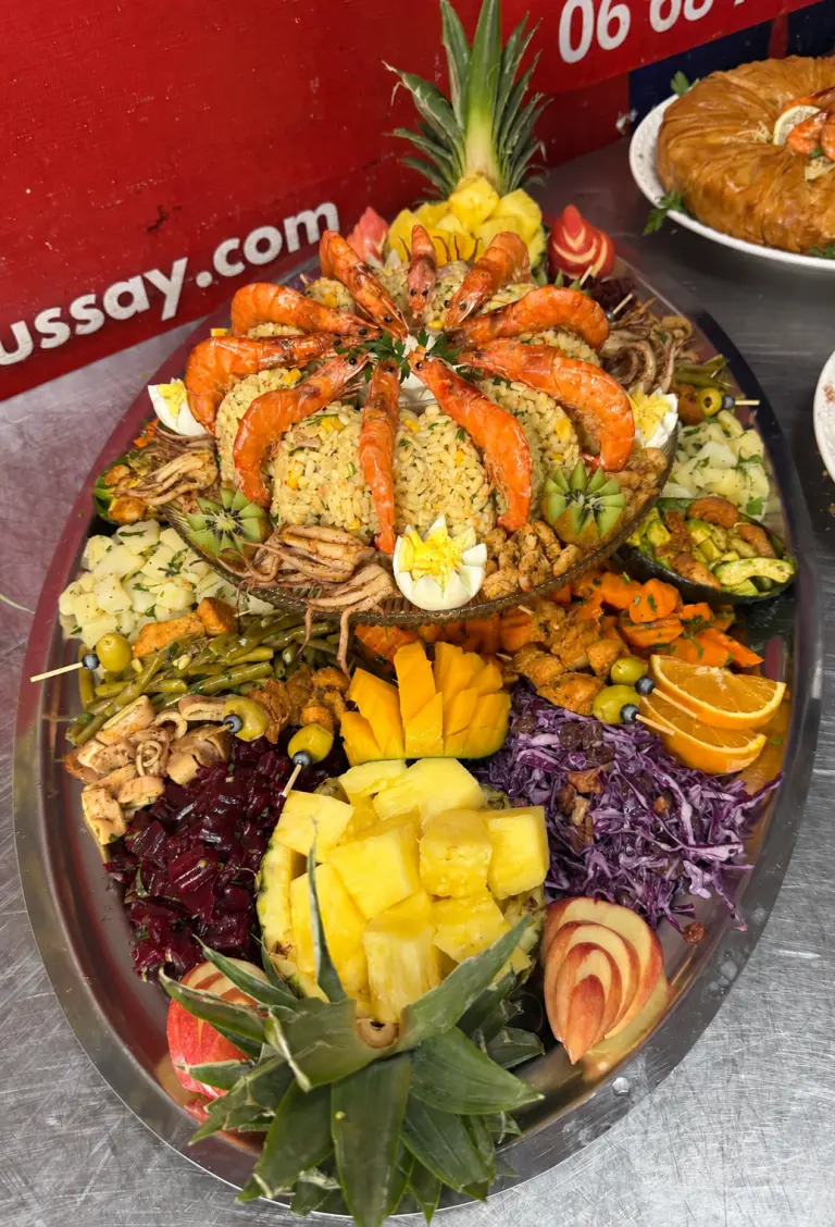 Royal salad platter with prawns, vegetables and fruit from Chhiwat Oum Koussay in Tangier